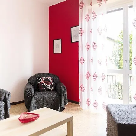 La Ginestra - Between And Mountains *