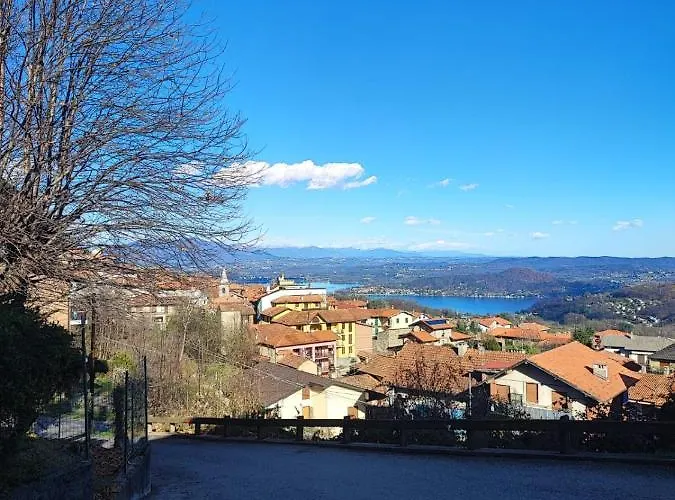 La Ginestra - Between And Mountains * 콜라자